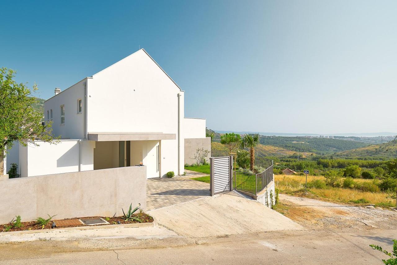 Klis Design Villa Clavis-Brand New Villa With A View מראה חיצוני תמונה