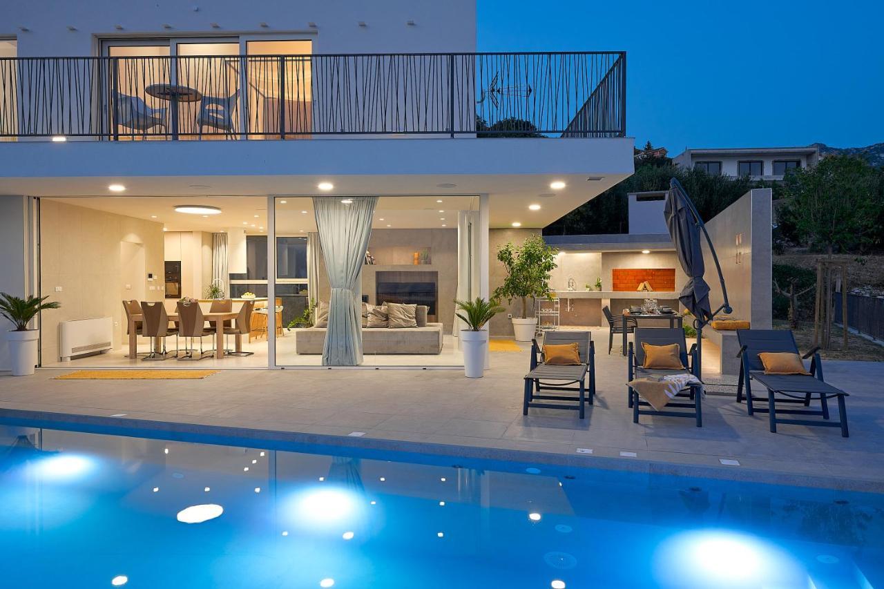 Klis Design Villa Clavis-Brand New Villa With A View מראה חיצוני תמונה