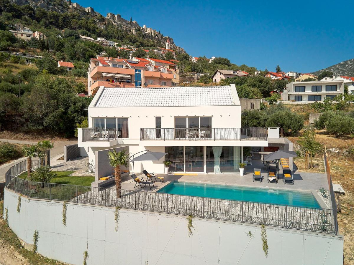 Klis Design Villa Clavis-Brand New Villa With A View מראה חיצוני תמונה